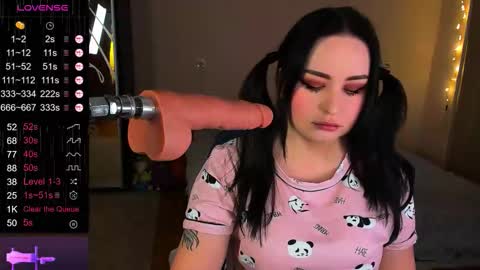 Emily online show from February 25, 7:45 pm