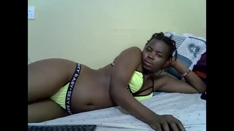 Snapshot of cherry_baby6 chatting on June 10, 2:38 pm cherry_baby6 online show from June 10, 2:38 pm