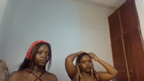Fafa online show from March 28, 1:33 pm
