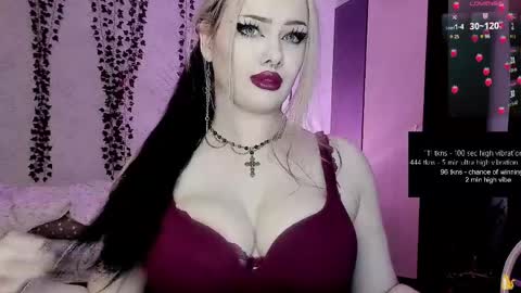 Snapshot of cherry_elfcat chatting on June 4, 2:28 am cherry_elfcat online show from June 4, 2:28 am