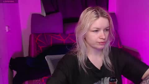 Snapshot of cherry_night666 chatting on May 22, 9:09 pm Morty online show from May 22, 9:09 pm