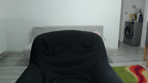 Snapshot of cherry_pie95 chatting on October 8, 10:40 pm Sherry online show from October 8, 10:40 pm