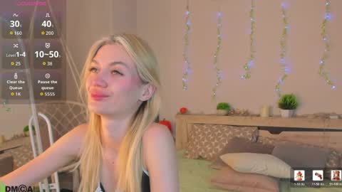 Snapshot of cherry_pr1ce chatting on June 9, 11:49 pm cherry_pr1ce online show from June 9, 11:49 pm