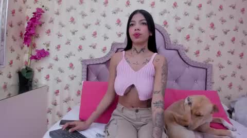 Snapshot of cherry_sussan chatting on January 31, 5:30 am Sussan Cherry online show from January 31, 5:30 am