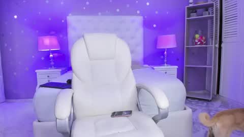 Snapshot of cherry_sussan chatting on February 10, 6:20 am Sussan Cherry online show from February 10, 6:20 am