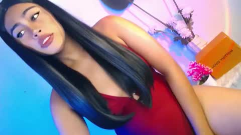 Snapshot of cherry_temptation28 chatting on May 25, 10:05 pm marshmallow online show from May 25, 10:05 pm
