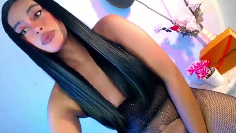 Snapshot of cherry_temptation28 chatting on July 7, 9:19 pm marshmallow online show from July 7, 9:19 pm