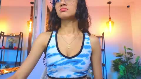 Snapshot of cherry_vixen_ chatting on April 17, 6:11 pm Sery online show from April 17, 6:11 pm