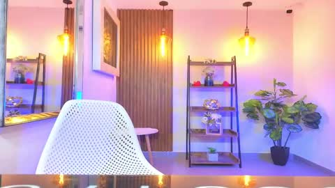 Snapshot of cherry_vixen_ chatting on April 27, 6:17 pm Sery online show from April 27, 6:17 pm