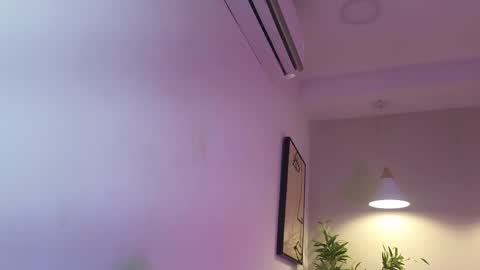 Snapshot of cherry_vixen_ chatting on May 7, 6:13 pm Sery online show from May 7, 6:13 pm