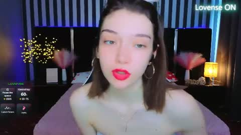 Snapshot of cherry_wipe chatting on June 29, 12:49 pm Cherry Wipe online show from June 29, 12:49 pm