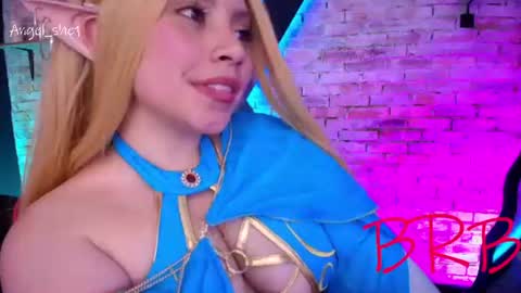 Snapshot of cherry_xoxx chatting on June 12, 12:04 pm online show from June 12, 12:04 pm
