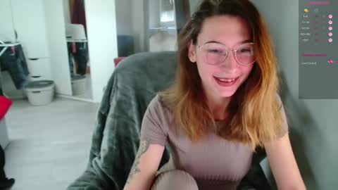 Leonie online show from March 15, 7:25 am