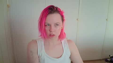 cherrybaby_0 online show from January 7, 9:34 am