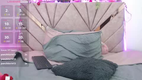 cherryblossom78 online show from December 31, 9:28 pm