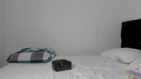 Snapshot of cherryblossom_23 chatting on May 31, 12:08 am cherryblossom_23 online show from May 31, 12:08 am