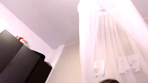 Snapshot of cherrycoloured chatting on February 9, 5:11 pm Anna online show from February 9, 5:11 pm