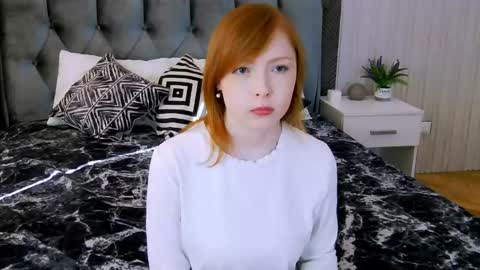 cherrycrushlove online show from March 18, 6:05 am