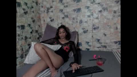 Snapshot of cherryindian694u chatting on May 30, 5:54 pm leah is the name online show from May 30, 5:54 pm