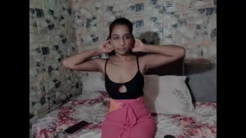 Snapshot of cherryindian694u chatting on June 8, 4:13 am leah is the name online show from June 8, 4:13 am