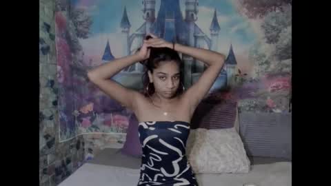 Snapshot of cherryindian694u chatting on June 18, 5:30 am leah is the name online show from June 18, 5:30 am