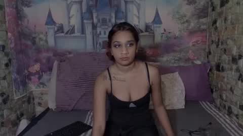 Snapshot of cherryindian694u chatting on June 27, 7:30 pm leah is the name online show from June 27, 7:30 pm