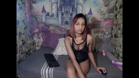 Snapshot of cherryindian694u chatting on July 7, 8:18 am leah is the name online show from July 7, 8:18 am