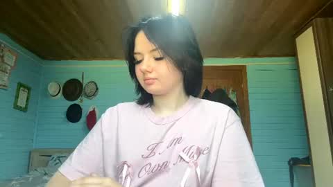 Snapshot of cherrylbeacher chatting on June 15, 11:01 am cherrylbeacher online show from June 15, 11:01 am