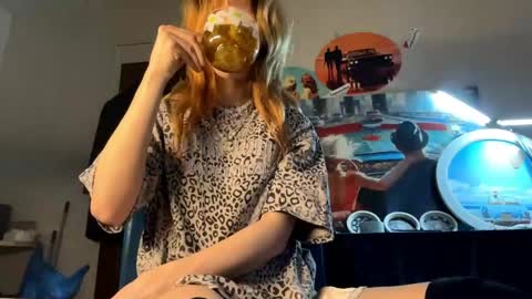Snapshot of cherrylcornes chatting on May 12, 4:48 pm Nika online show from May 12, 4:48 pm