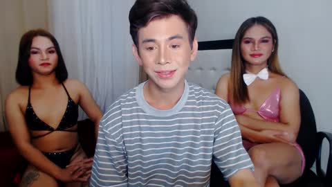 Snapshot of cherrymaegray chatting on February 8, 9:57 pm cherrymaegray online show from February 8, 9:57 pm