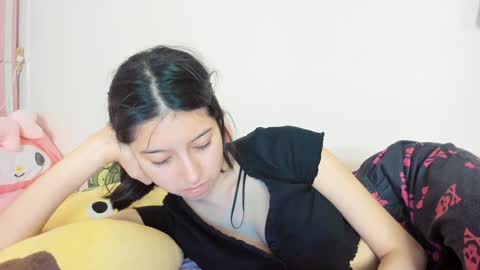 cherrycute666 online show from December 17, 6:35 am