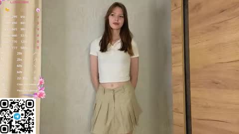 Snapshot of cherrymira chatting on November 22, 5:12 pm Loise online show from November 22, 5:12 pm