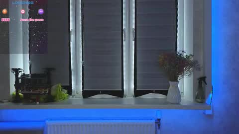 Lysia online show from March 15, 12:44 pm