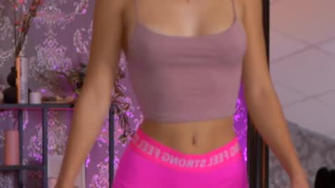Snapshot of cherryselena chatting on December 2, 7:49 pm Selena online show from December 2, 7:49 pm