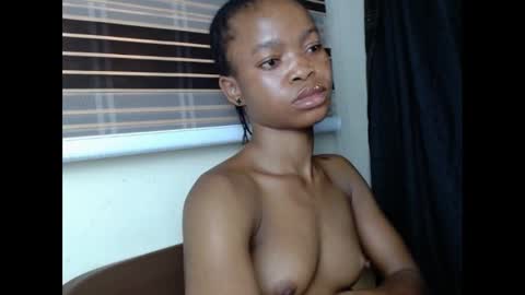 Snapshot of cherryxpussy chatting on February 11, 5:18 pm cherryxpussy online show from February 11, 5:18 pm