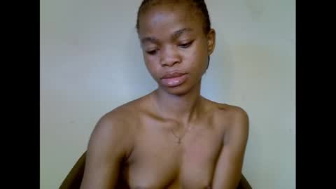 Snapshot of cherryxpussy chatting on February 28, 8:20 am cherryxpussy online show from February 28, 8:20 am