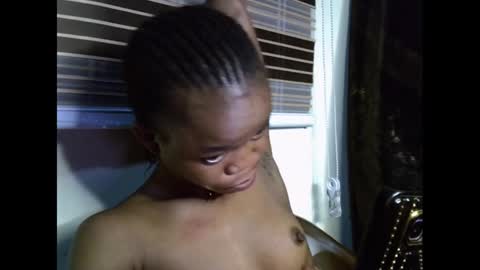 Snapshot of cherryxpussy chatting on March 6, 12:10 am cherryxpussy online show from March 6, 12:10 am