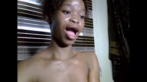 Snapshot of cherryxpussy chatting on March 12, 7:57 am cherryxpussy online show from March 12, 7:57 am