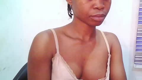 Snapshot of cherryxpussy chatting on June 3, 11:13 am cherryxpussy online show from June 3, 11:13 am
