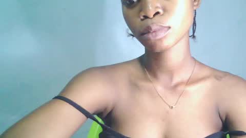 Snapshot of cherryxpussy chatting on July 12, 12:29 pm cherryxpussy online show from July 12, 12:29 pm