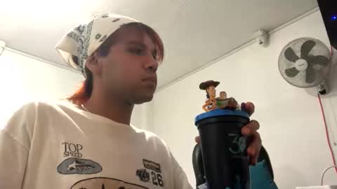 Snapshot of cherryyblossm chatting on November 13, 4:33 am CHERRY online show from November 13, 4:33 am