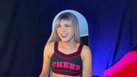 Snapshot of cherryyblossm chatting on December 17, 8:04 pm CHERRY online show from December 17, 8:04 pm