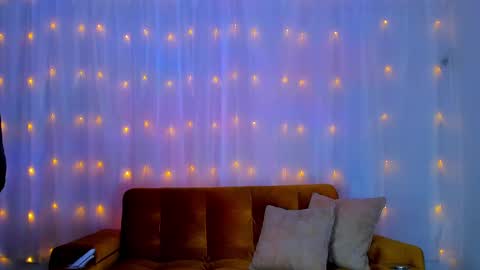 Snapshot of cherylbutler chatting on March 9, 11:25 pm Cheryl online show from March 9, 11:25 pm