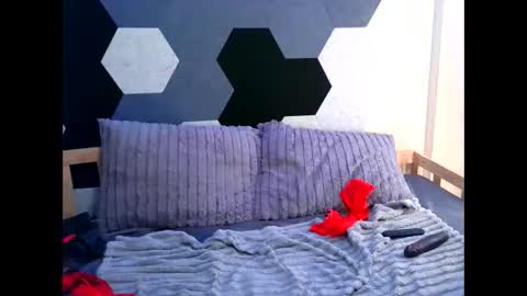 cheyennel online show from December 4, 8:34 am