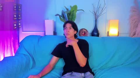 Snapshot of cheys_mast chatting on May 13, 6:38 pm Cheys online show from May 13, 6:38 pm