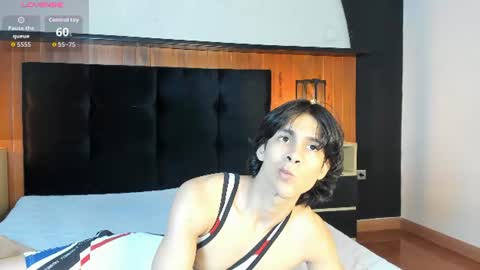 Snapshot of cheys_mast chatting on June 16, 7:49 pm Cheys online show from June 16, 7:49 pm