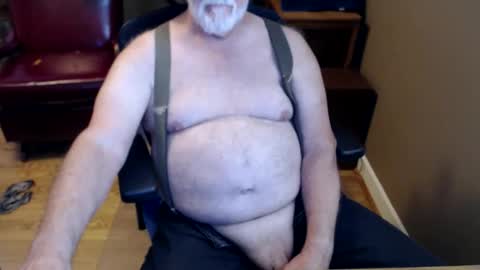 Snapshot of chgodad chatting on November 6, 4:19 pm chgodad online show from November 6, 4:19 pm