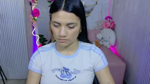 Snapshot of chiara_tay chatting on June 1, 7:26 pm Chiara online show from June 1, 7:26 pm