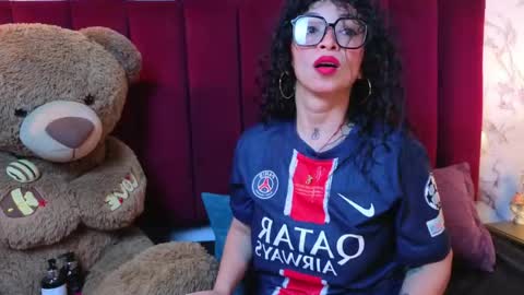 Snapshot of chiarajjones chatting on May 31, 12:12 pm CHIARA online show from May 31, 12:12 pm