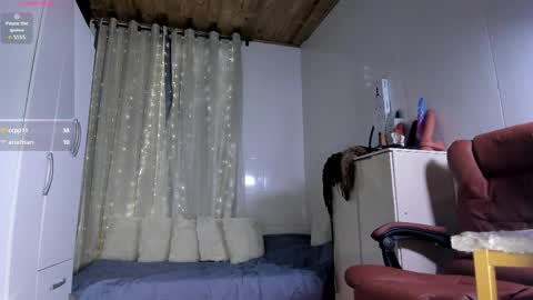 Snapshot of chica_hot24 chatting on June 5, 10:48 pm sammy coll online show from June 5, 10:48 pm